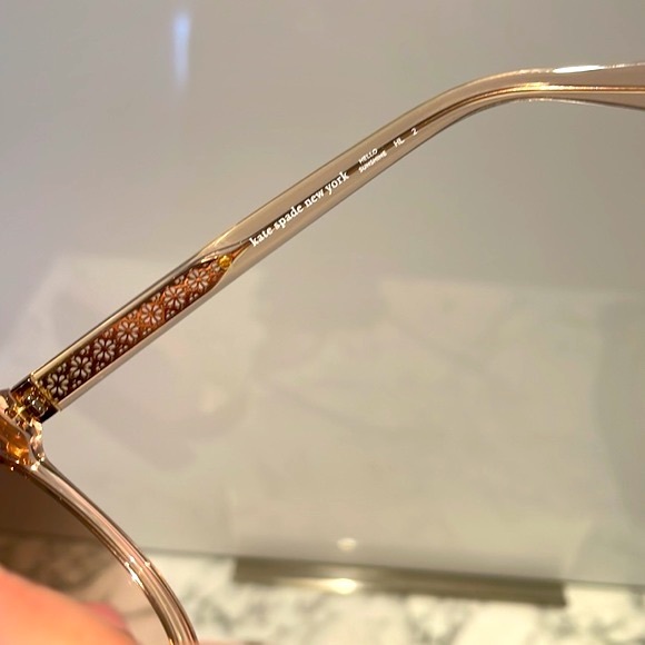 ♠️NWT/KATE SPADE Lillian round frame sunglasses oversized/scratch resist… - Picture 10 of 14